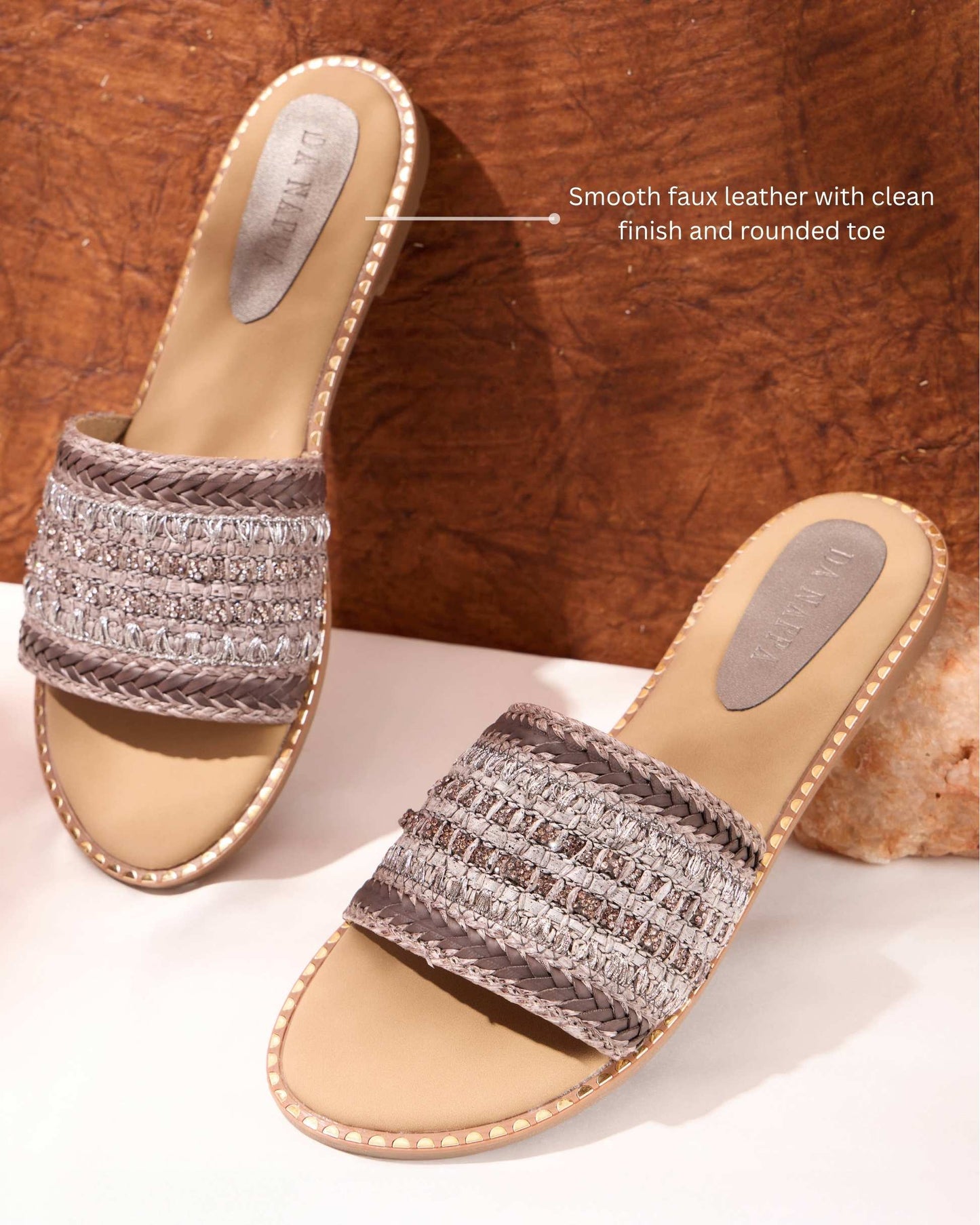 Sandora Flats