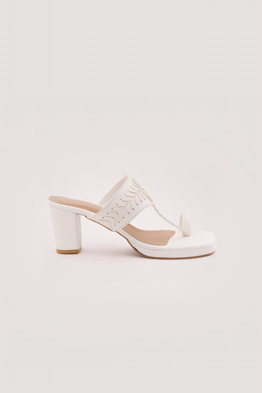 Myra Kolhapuri Heels(White)
