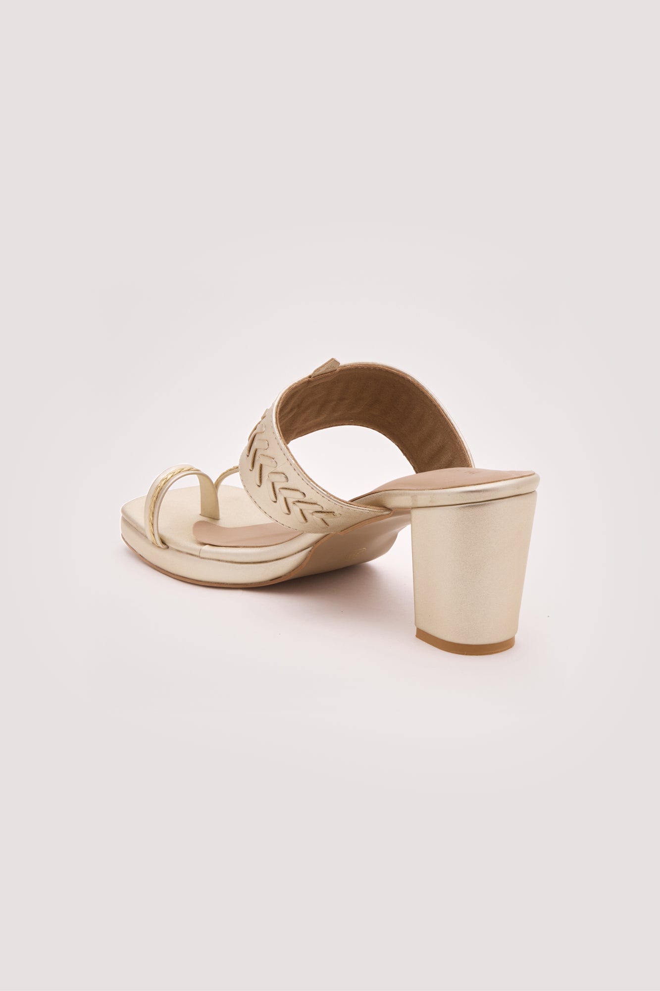 Myra Kolhapuri Heels(Gold)