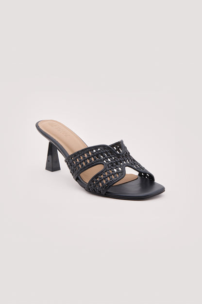 Ruelle Spool Heels