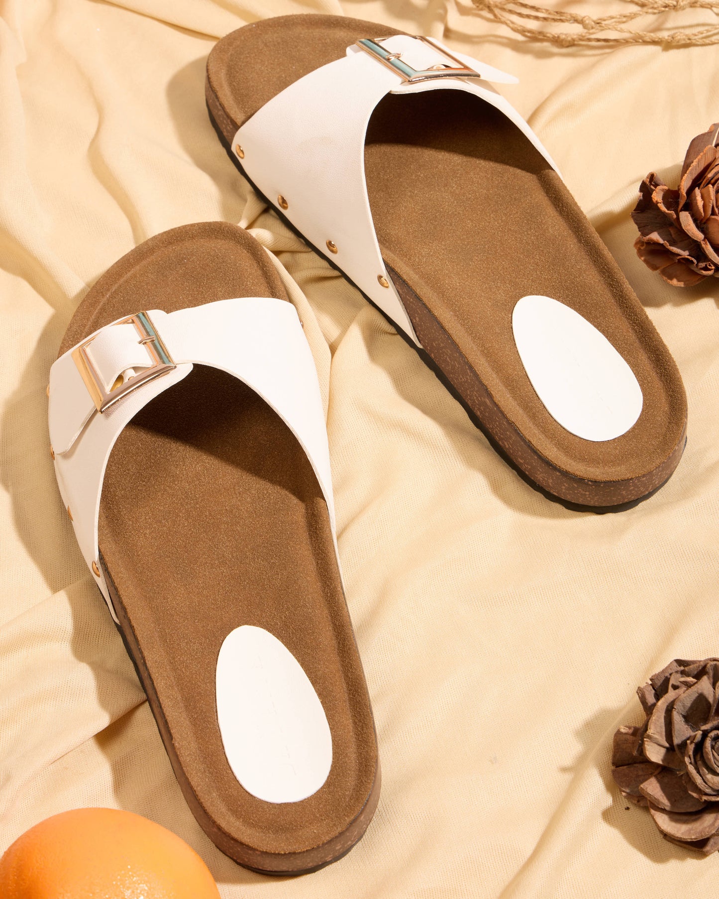 Bella Cintura Flats