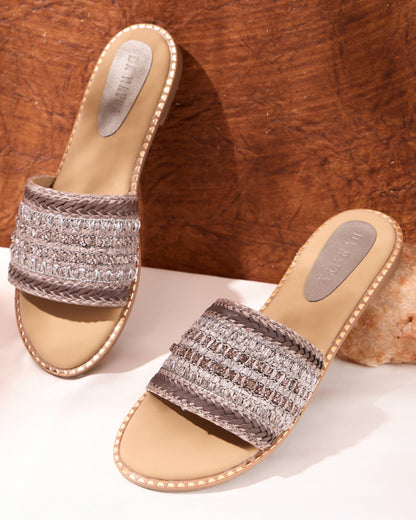Sandora Flats