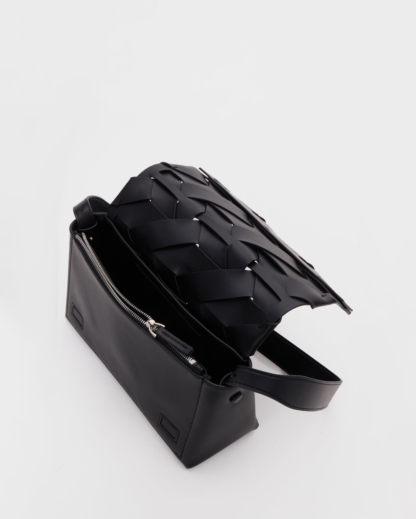 ORVAN Shoulder Bag