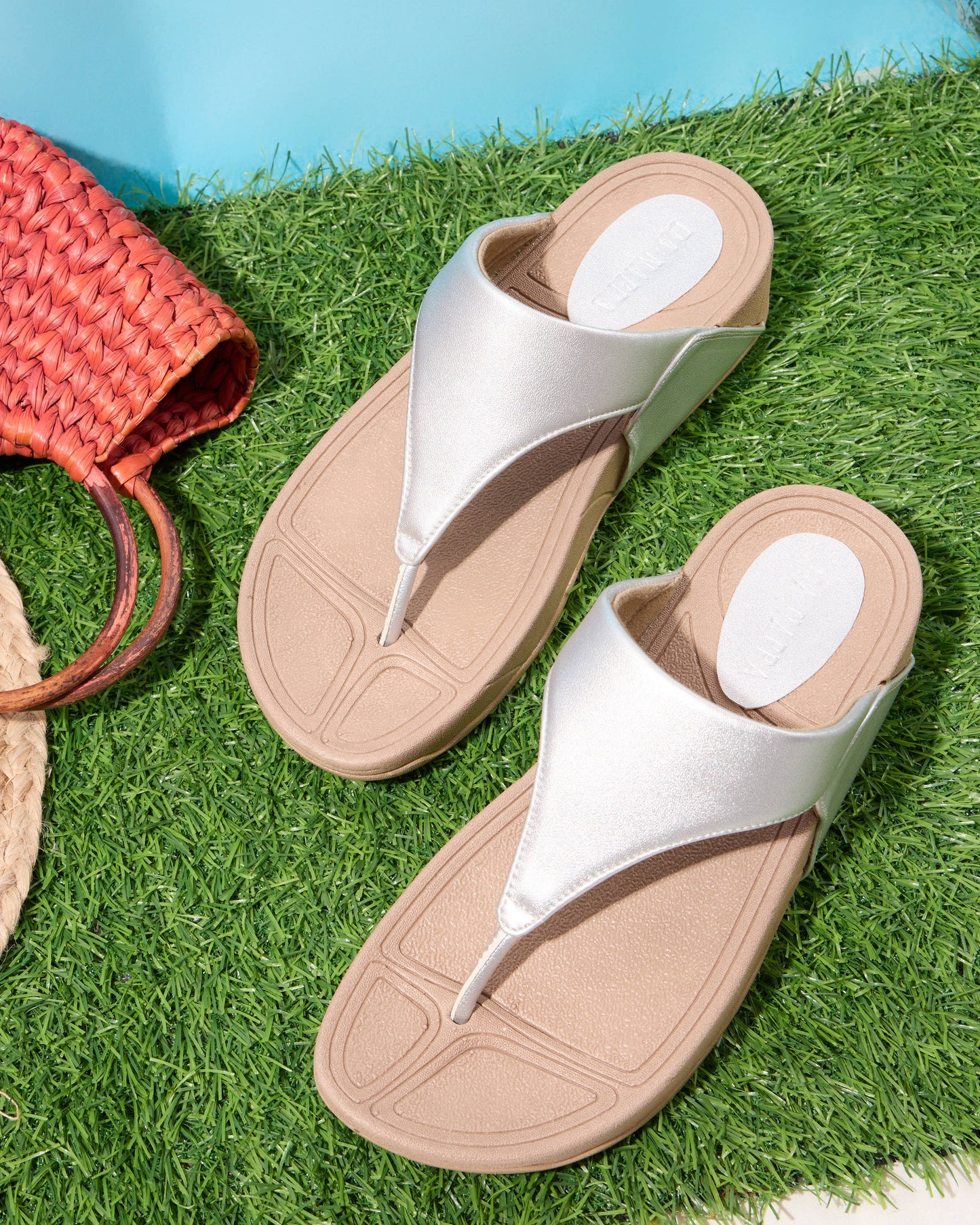 Luna Slides