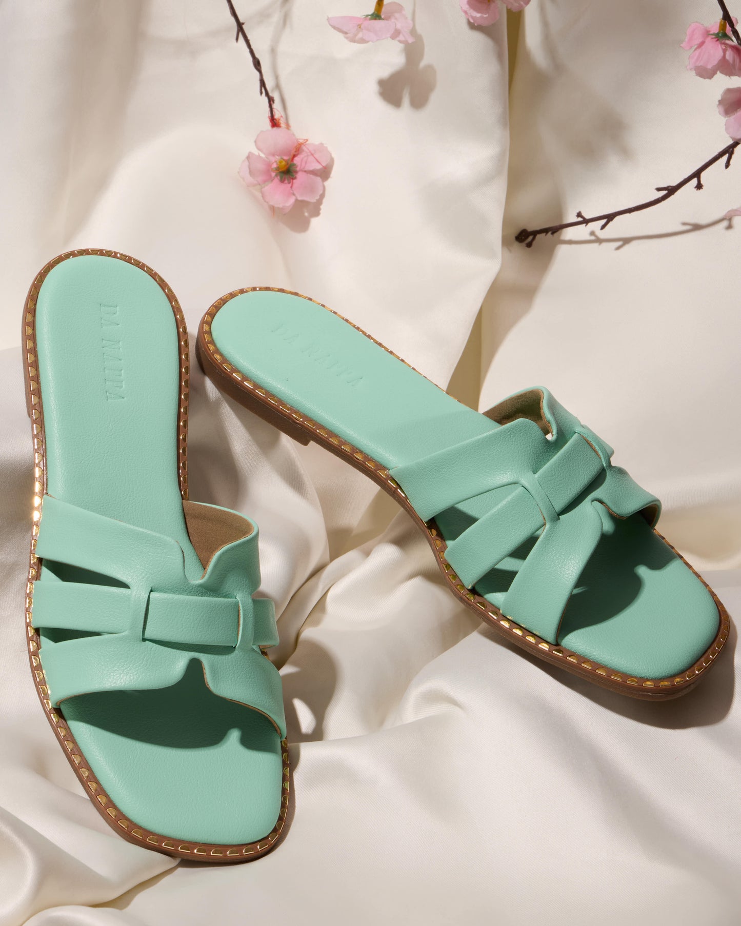 Pastelle Flats